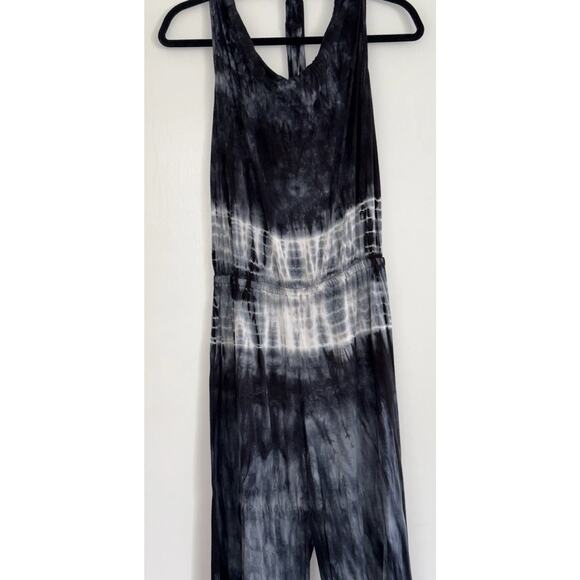 Forever Cute Tie Dye T-Shirt Material Halter Top Jumpsuit Romper Sz L - Picture 2 of 8